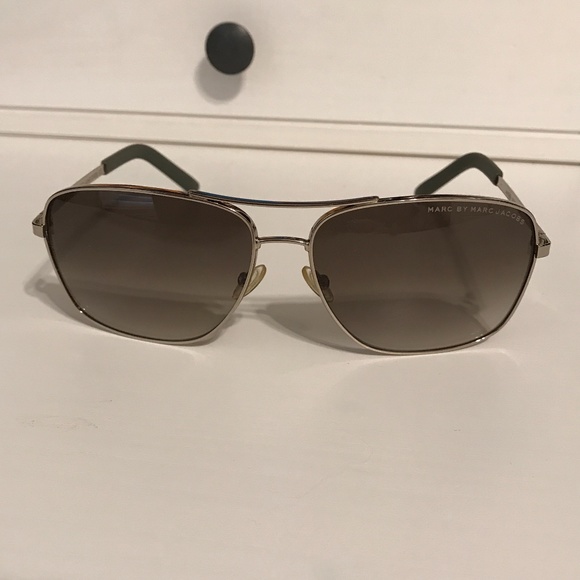 Marc Jacobs Sunglasses - Picture 1 of 3